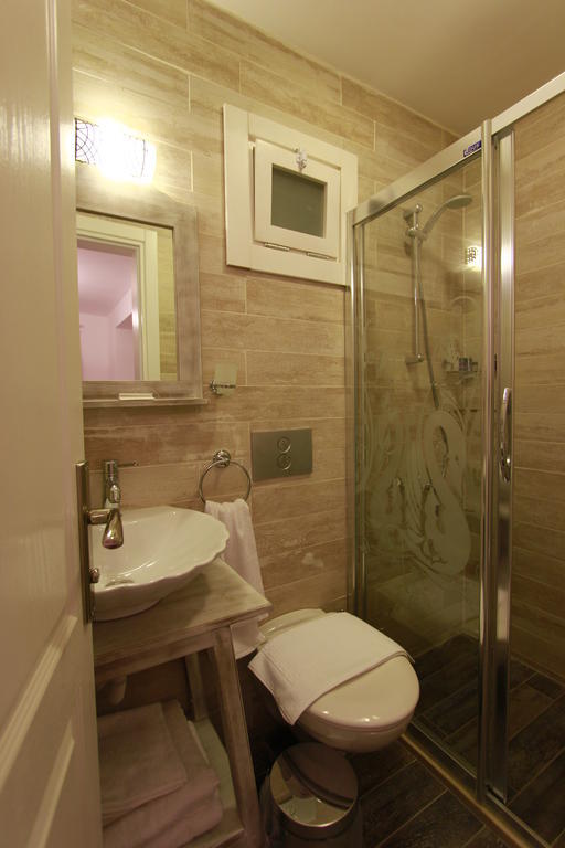 Aksam Sefasi Hotel Alaçatı Rom bilde